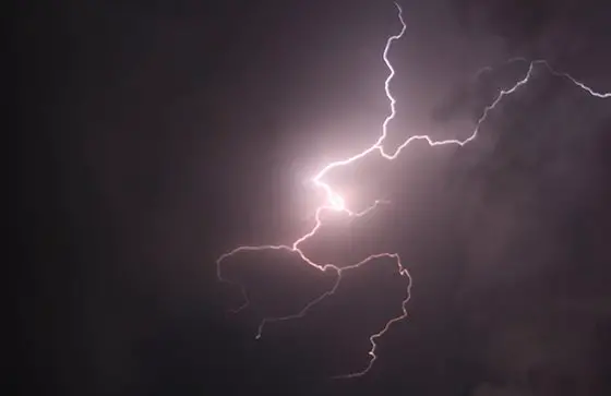 Thunder strike kills two siblings who were plucking mangoes