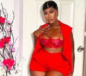 Archipalago slams Hajia Bintu for advertising product to charm men