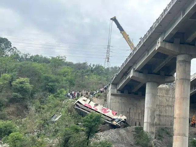 10 dead after bus slides off bridge in India