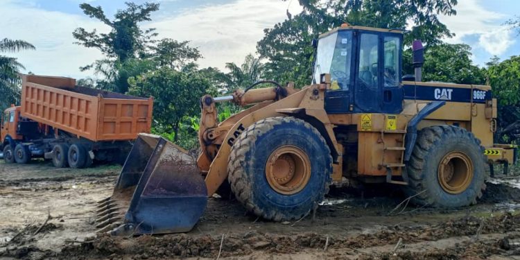 Akyem Oda: Two foreign nationals, chief arrested for engaging in galamsey