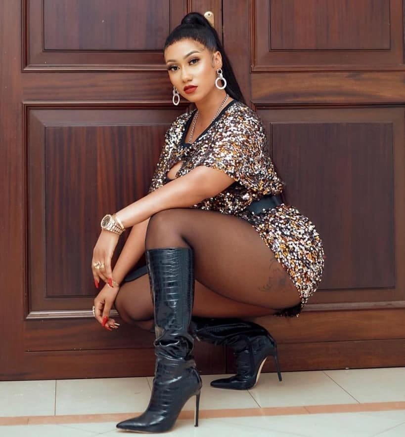 Mona4Real reportedly took cash to help fake US army officer in receiving funds from Afghanistan