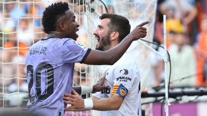 4 arrested for hanging effigy of Vinicius from a bridge