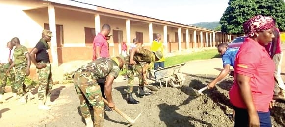 ECG and Ghana Armed Forces collaborate to repair Somanya roads