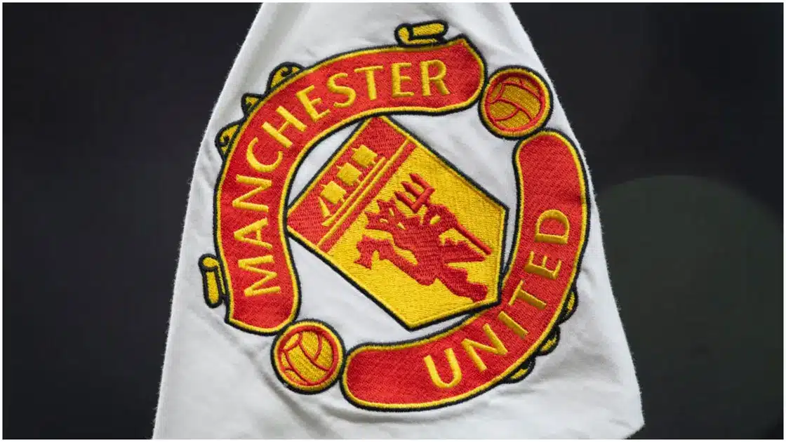 Man United historic changes in decades old badge infuriates fans