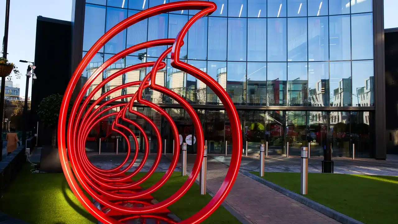 Vodafone Group to take away 11,000 jobs