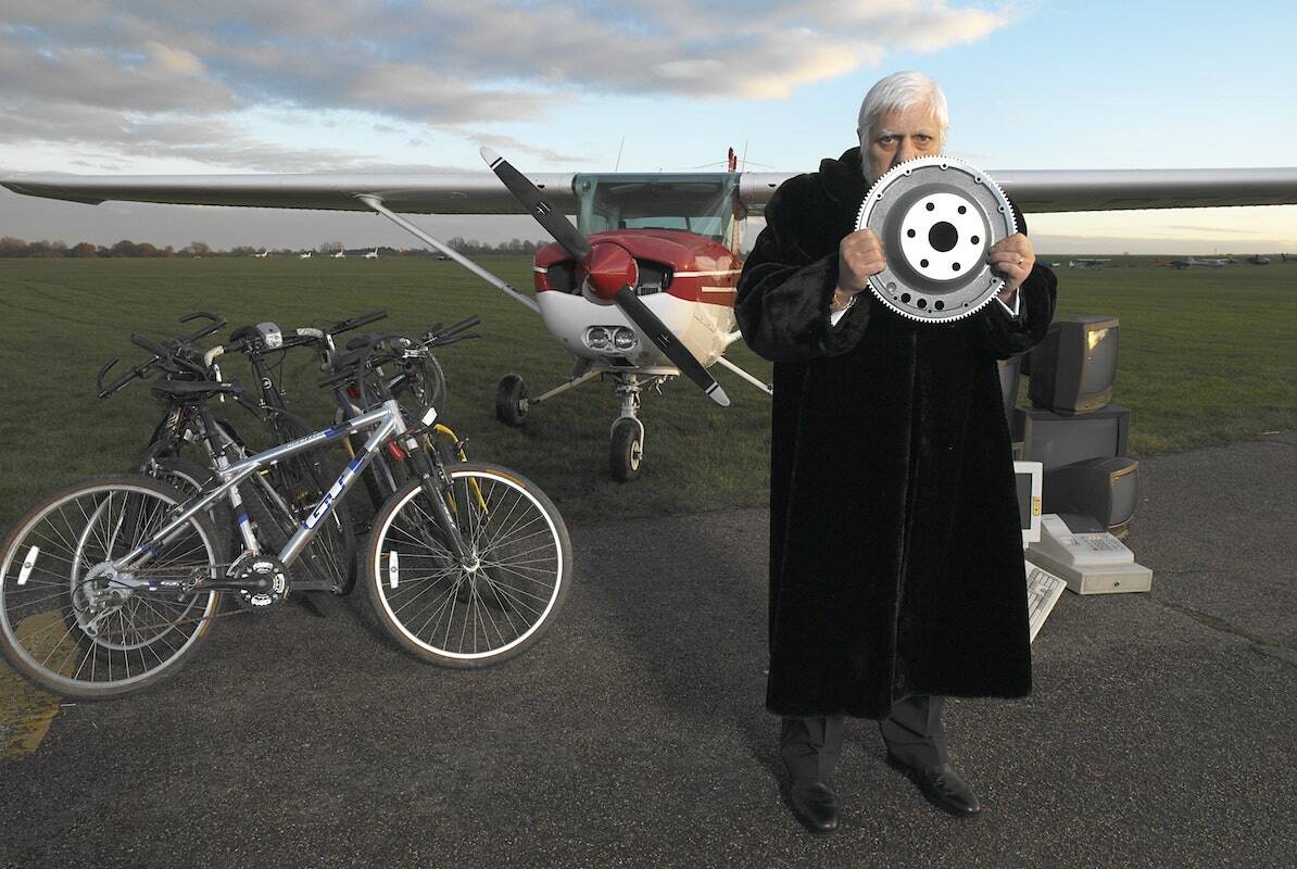 Michel Lotito: The man who ate an aeroplane, 18 bicycles, others