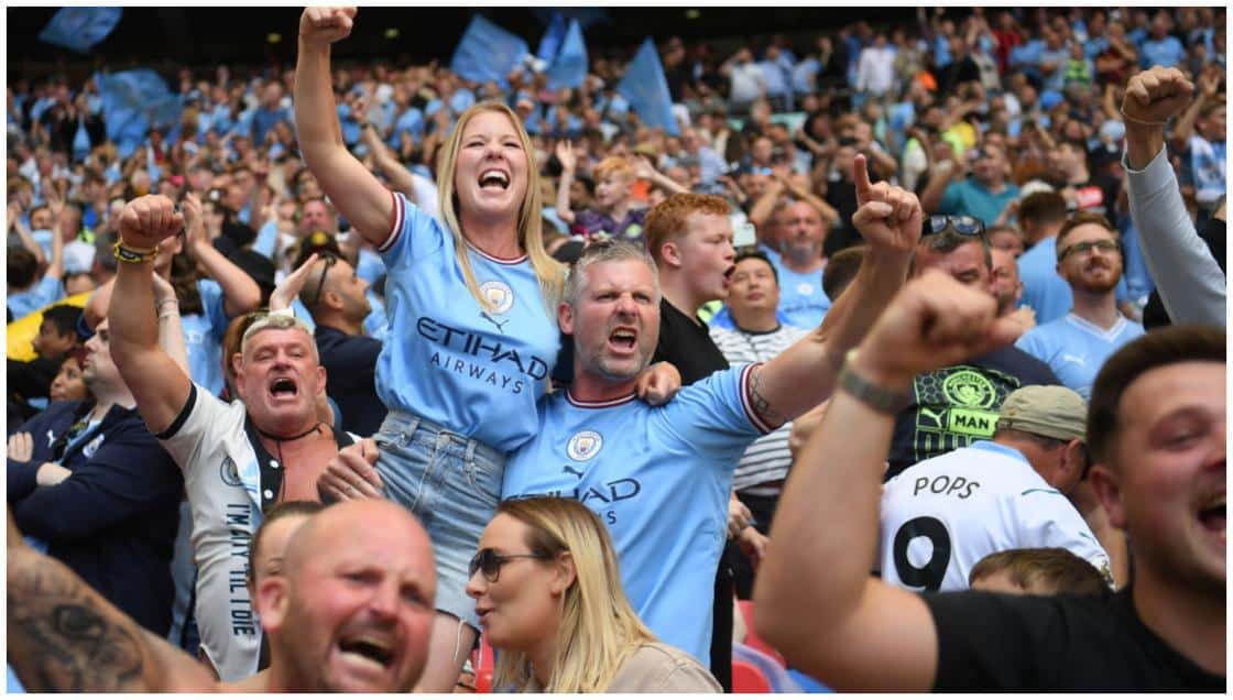 Man City and United Fans caught in a fist fight at Wembley