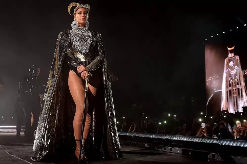 Dutch archaeologists banned by Egypt over exhibition linking Beyoncé, Rihanna to Queen Nefertiti