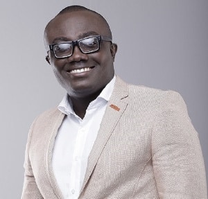 Bola Ray to be honoured by Ghana Entertainment Awards USA