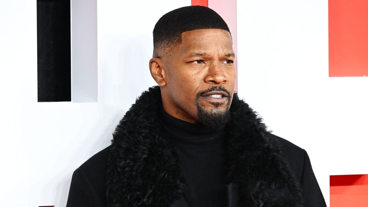 Jamie Foxx reportedly experiences paralysis and blindness due to brain clot