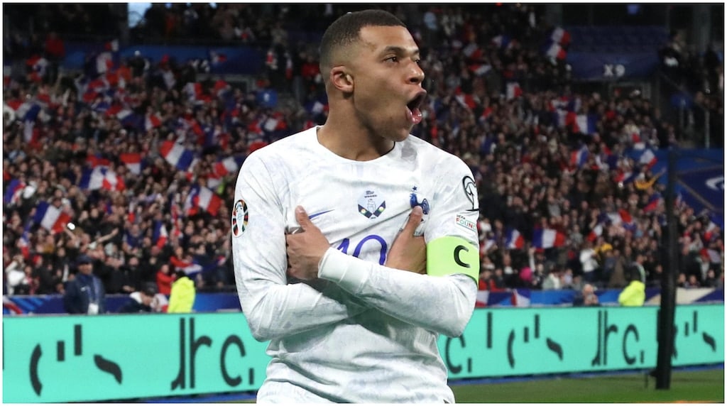 Mbappe to pen new PSG contract, but there’s a clause in a there