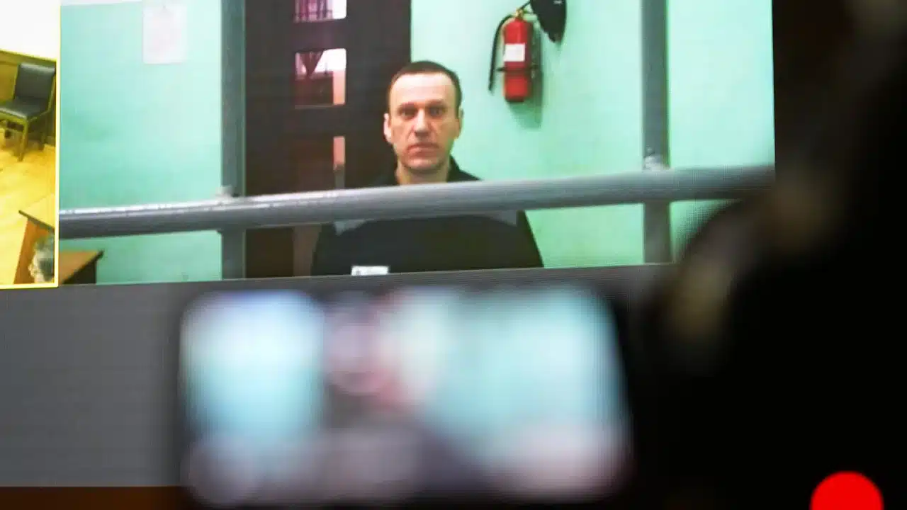 Navalny’s petition against not having access to writing supplies in prison rejected by the court