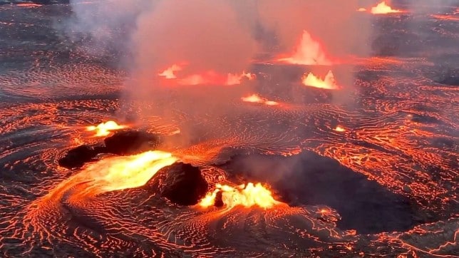 Warning issued as Hawaii’s volcano threatens to erupt deadly glass