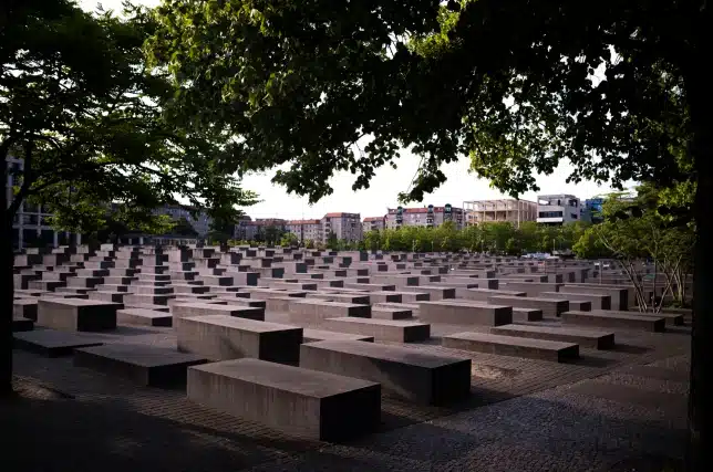 Germany to donate £1,100,000,000 to Holocaust victims worldwide