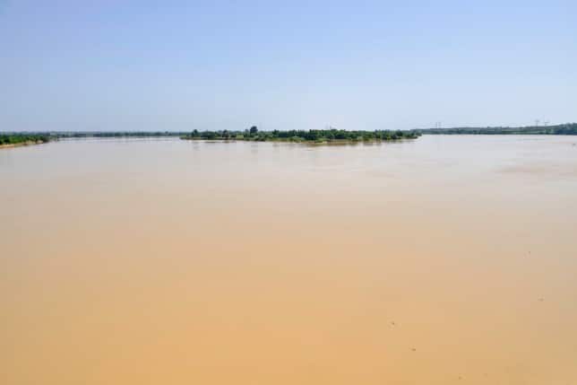 At least 100 people killed in Nigeria after a boat capsizes