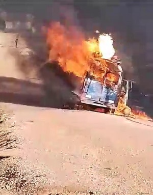 Bus explodes, killing 3 school girls in Huu