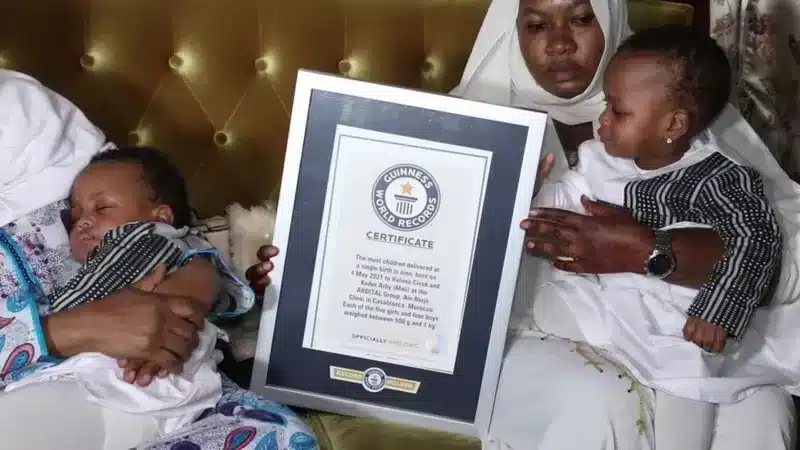 Malian breaks world record after giving birth to 9 babies at once