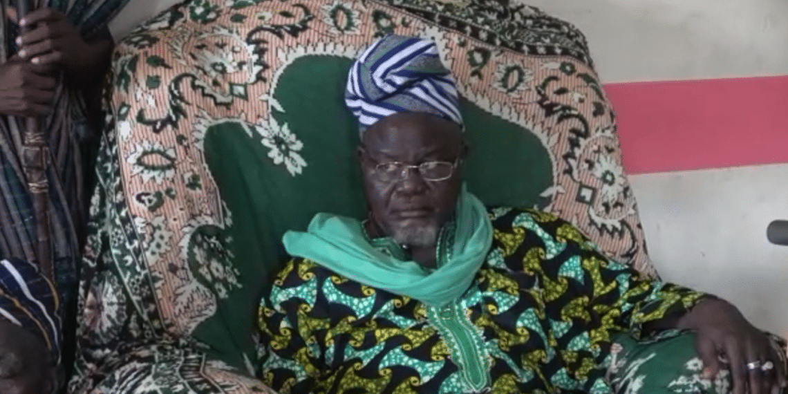 Paramount chief pledges to help police arrest suspects in Lukula-Mempeasem conflict