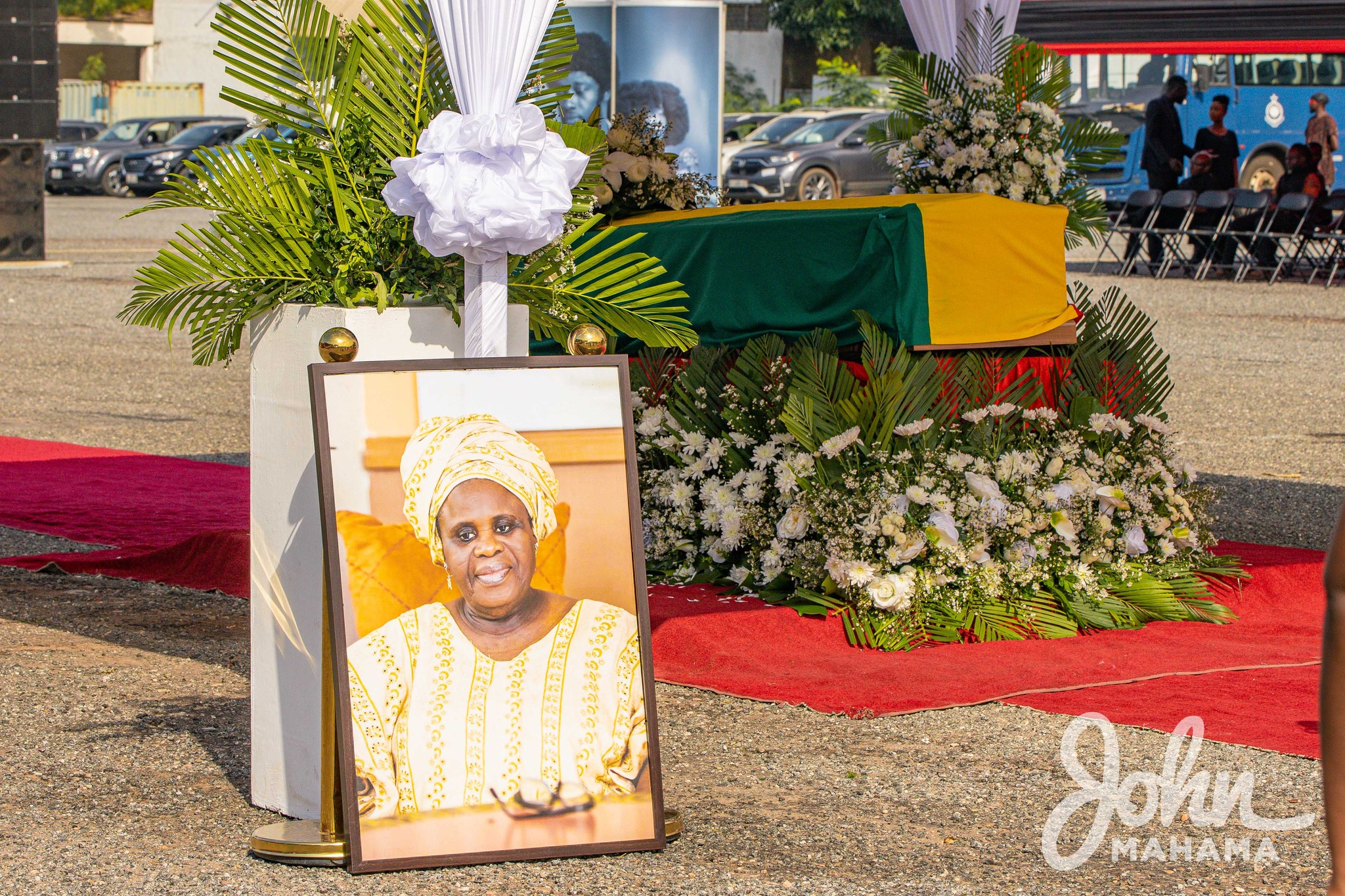 Photos from Ama Ata Aidoo’s burial 