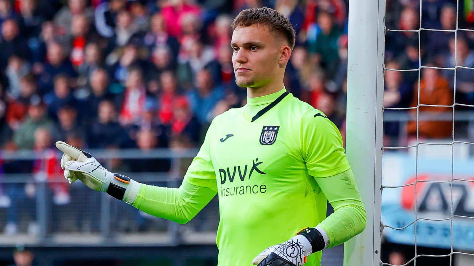 Brighton sign Anderlecht’s goalkeeper, Bart Verbruggen