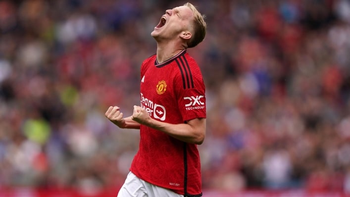 Van de Beek hailed for Man Utd’s winner in emotional return
