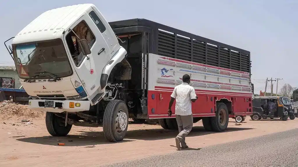 War brings transport to a stand still in Sudan