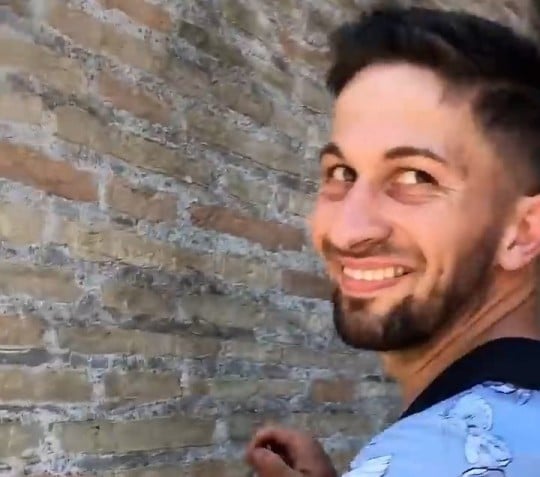 British tourist who inscribed name on Colosseum begs for pardon