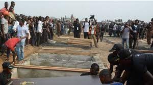 Nigeria: mass burial causes outrage in Lagos