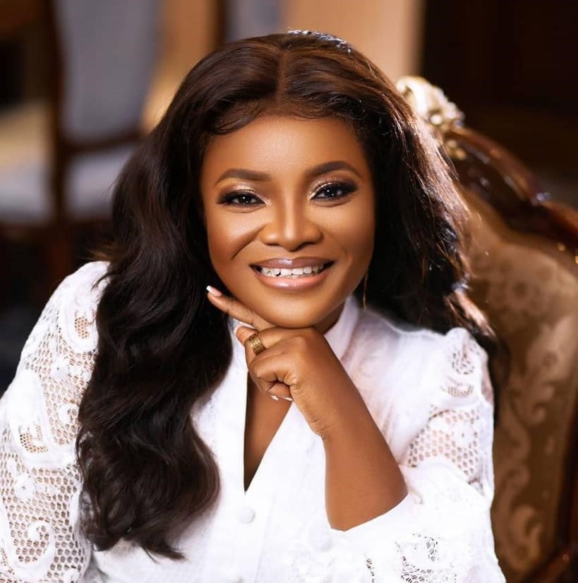 Taking selfies, others during praise and worship sessions invoke curses – Ohemaa Mercy