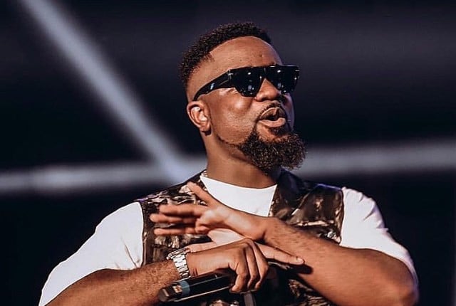 Sarkodie announces ‘time off’
