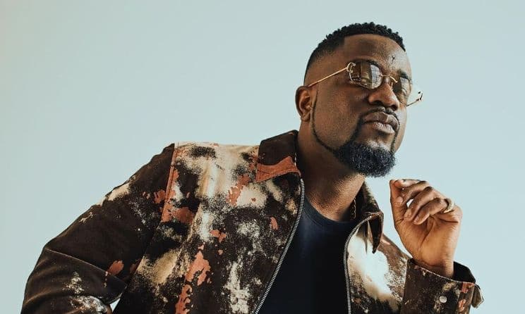 Sarkodie spills the beans: Why he’s been riding solo for 18 epic years!