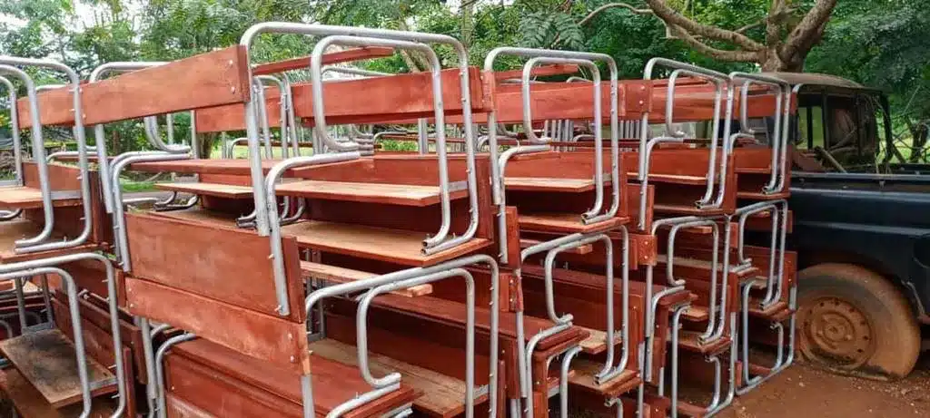 Bia West Assembly presents furniture to Education Directorate