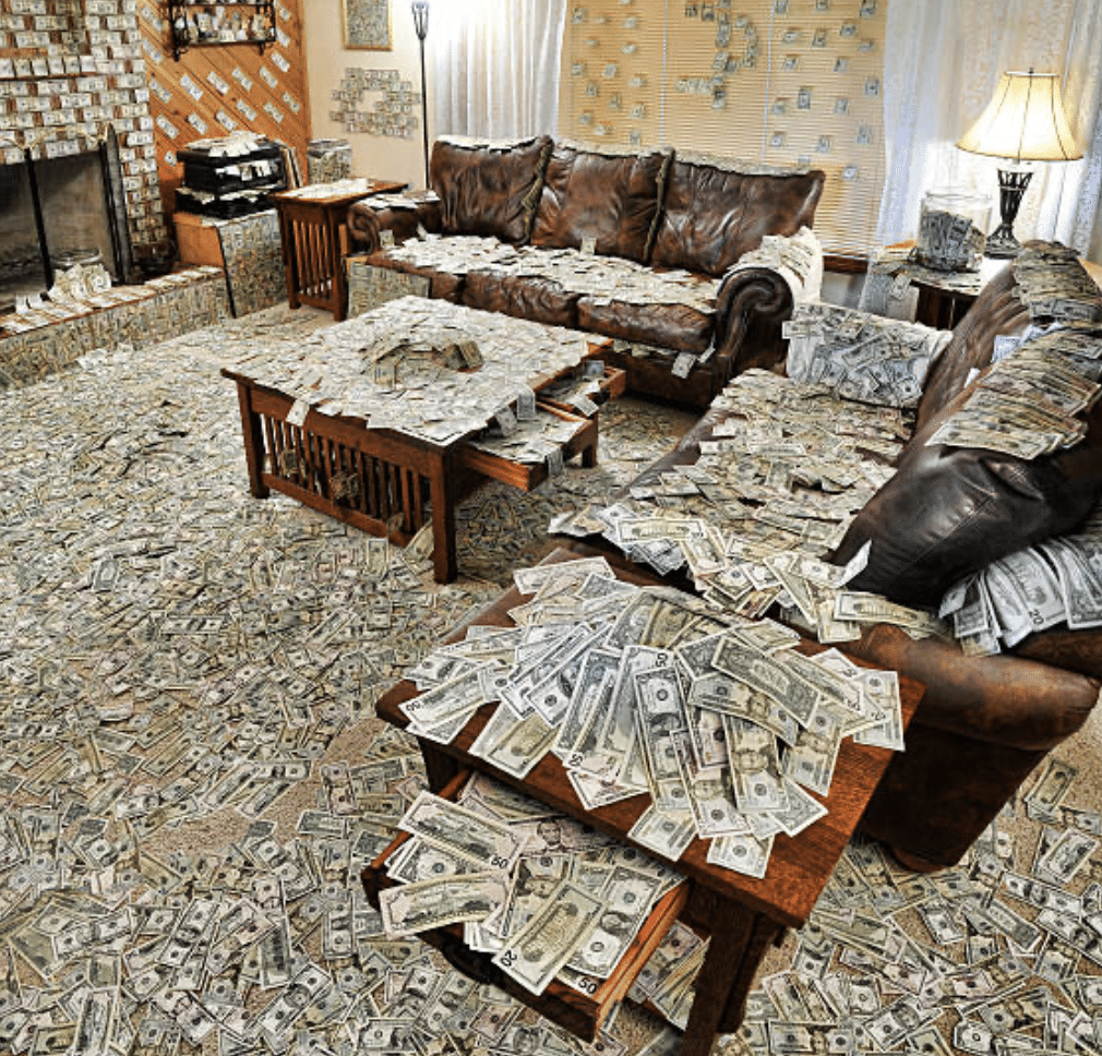 Thieves! – How Twitter is reacting to Cecilia Dapaah’s looted cash