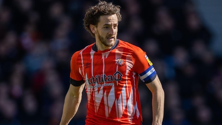 Lockyer signs new deal with Luton after making full recovery from heart scare