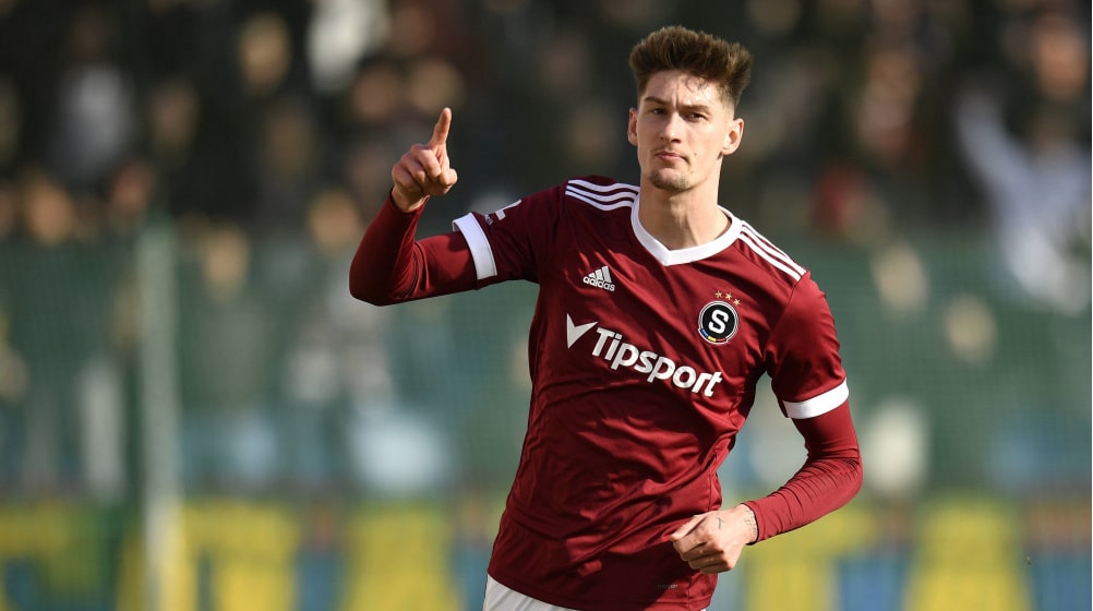 Gladbach sign Tomas Cvancara in 5 year deal