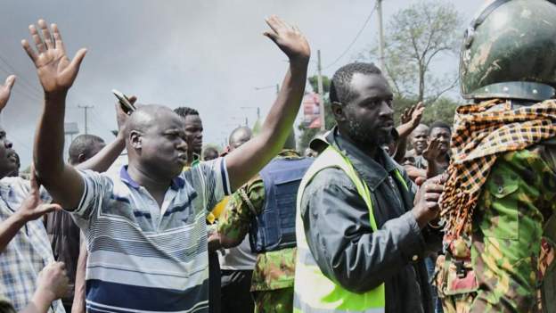 Kenya president ‘bans’ opposition protests