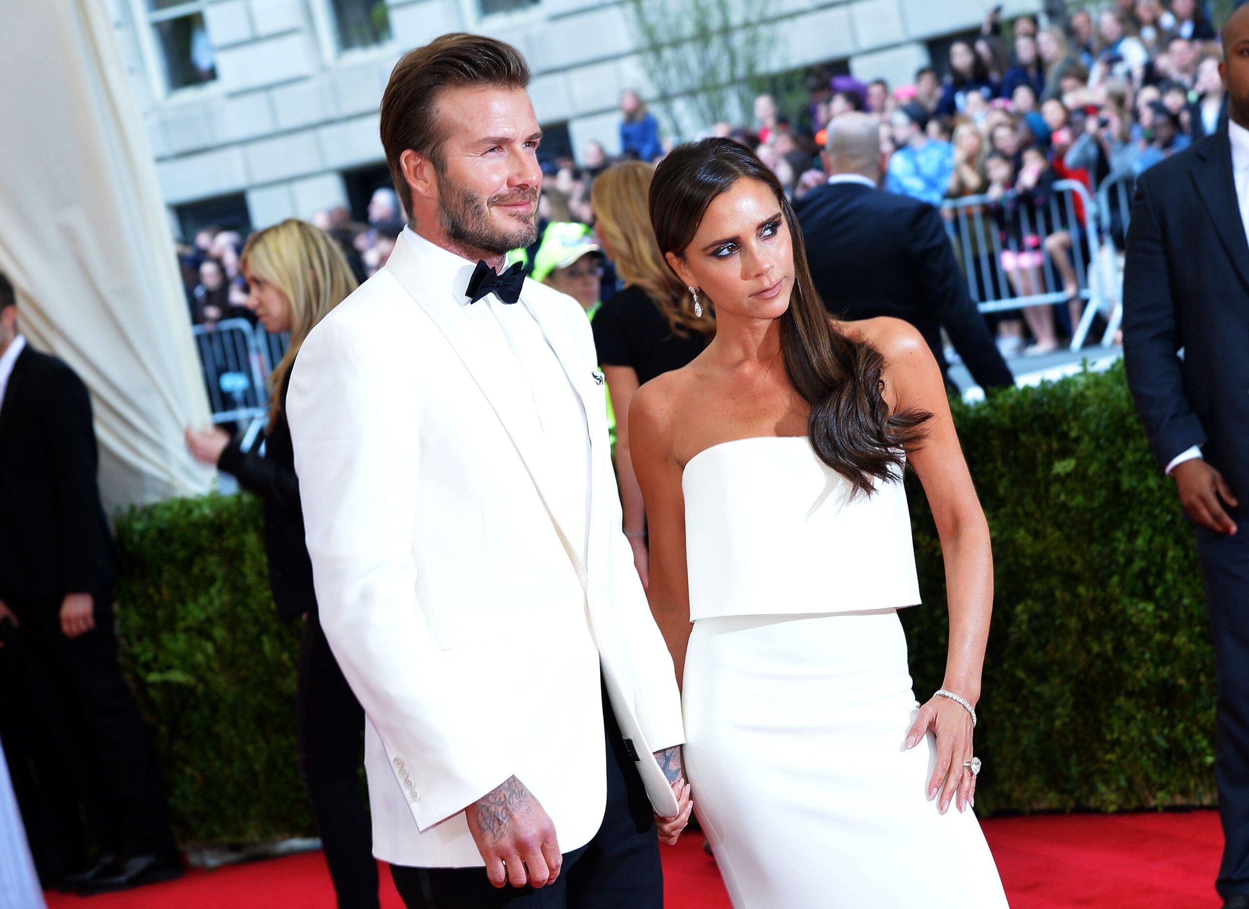 Victoria Beckham serenades husband with Spice Girls song