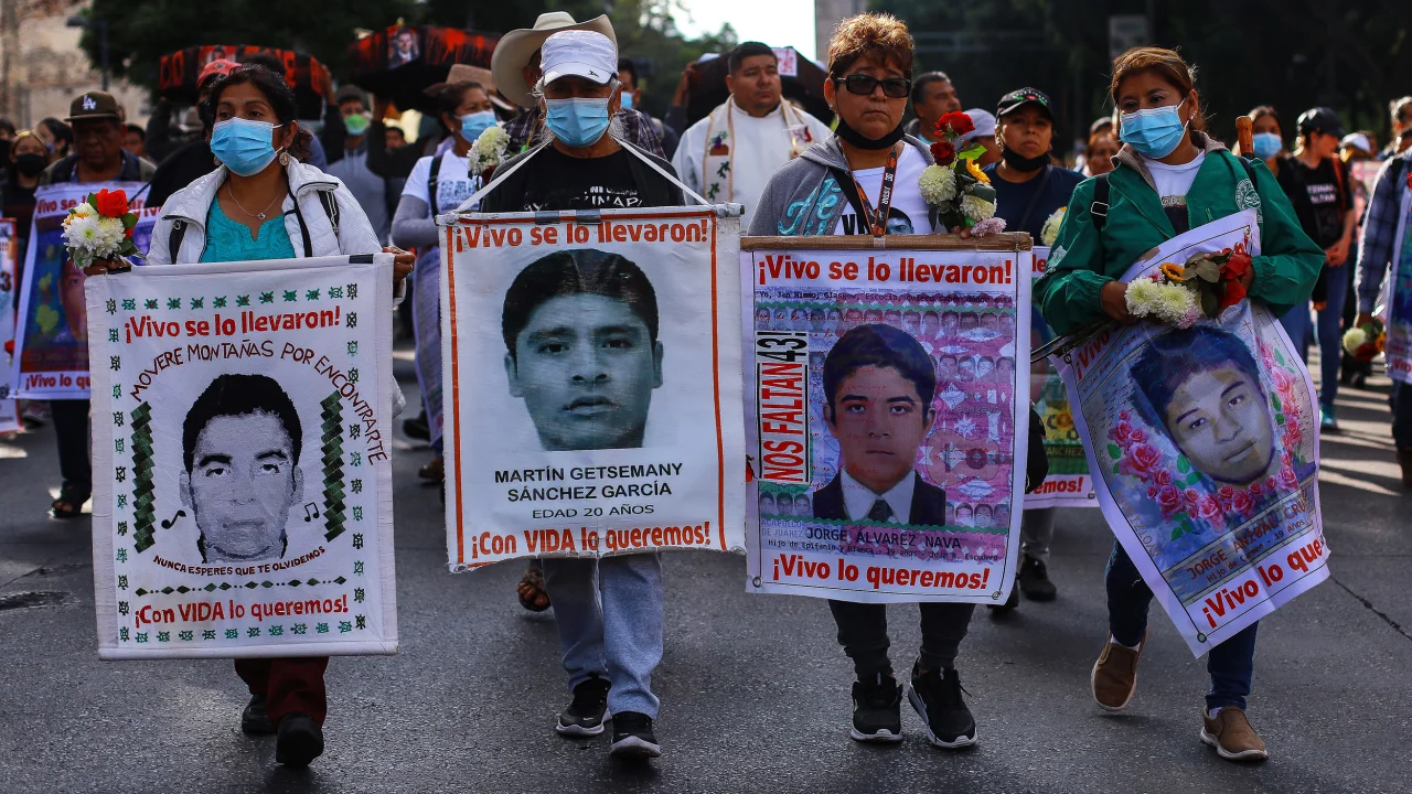 Independent experts depart Mexico over obstacles in 43 missing kids case