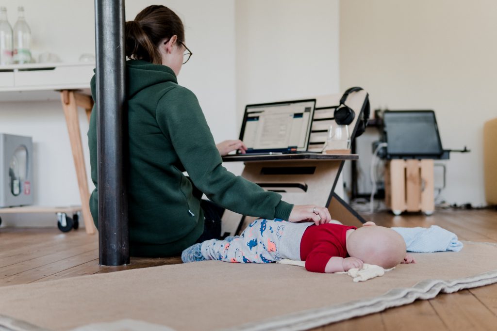 How to balance life and work as a working mother