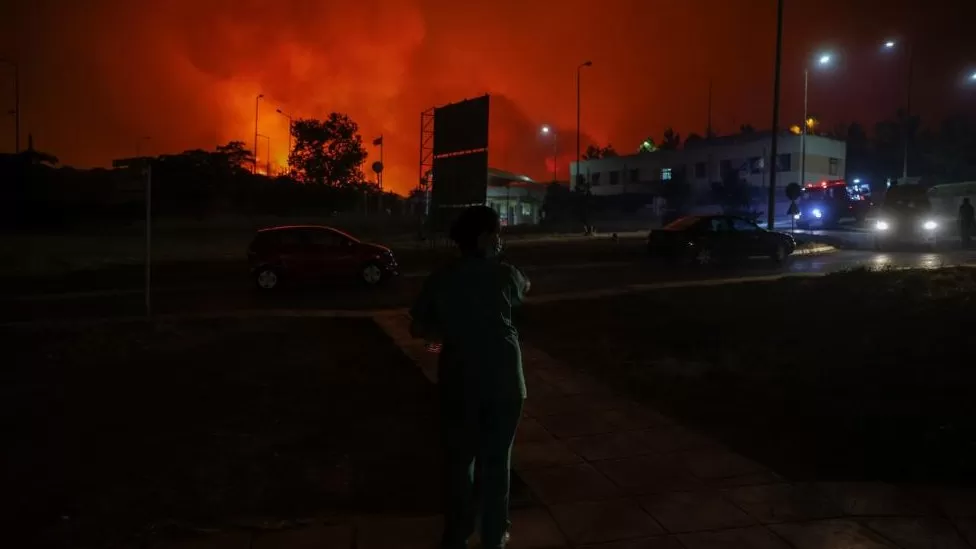 Greece wildfires: Alexandroupolis hospital evacuates as fire worsens