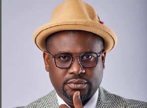 Suspend the videographer – Abeiku Santana blows up over ridicule of Ola Micheal’s shoe