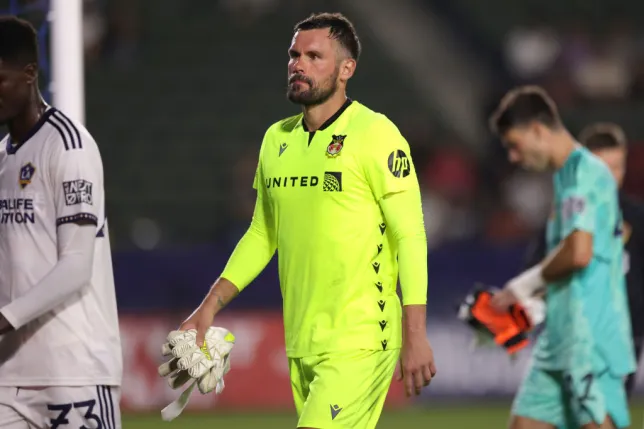 Ben Foster announces his second retirement following terrible Wrexham performance