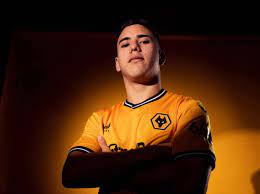 Wolves closes deal on Paraguayan youngster Enso González