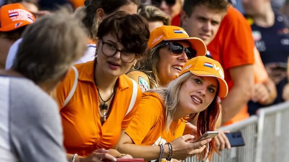 Dutch Grand Prix restricts vehicles for spectators in small seaside town
