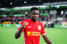 Everton, Fulham race for Lyon’s Ernest Nuamah – Reports