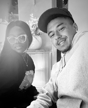 Ghanaian songstress Gyakie stuns in photo with ex Man Utd player Jessie Lingard