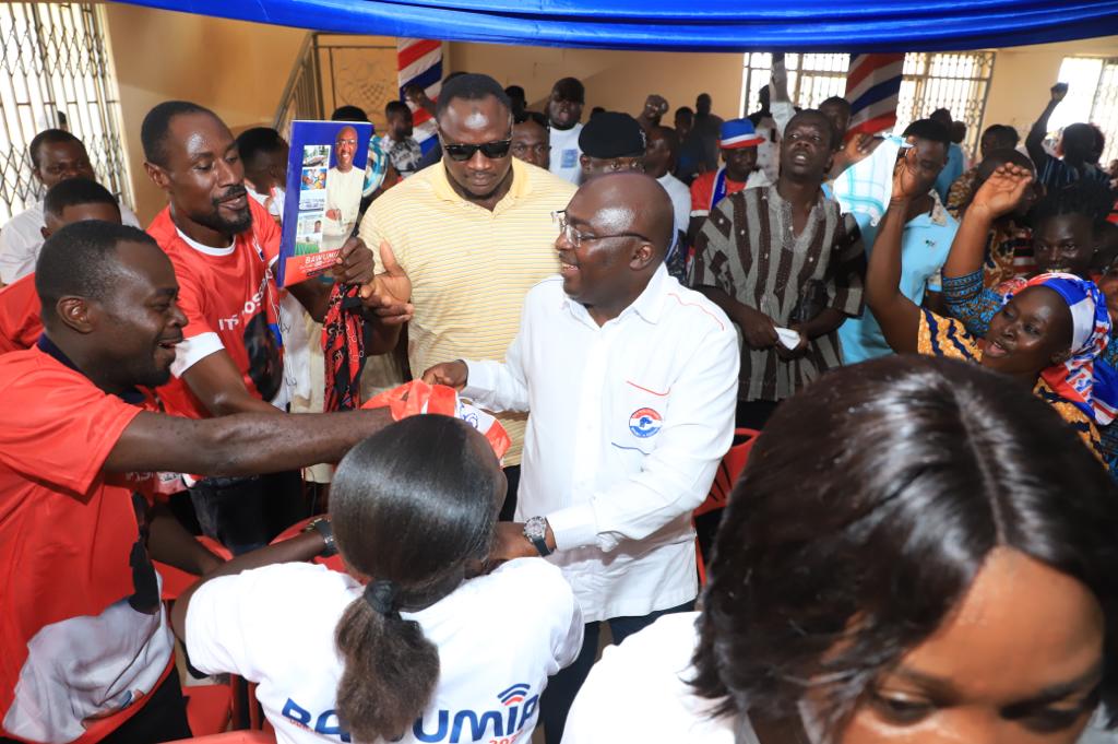 ASSIN CENTRAL: Delegates defy constituency chairman to welcome Bawumia in branded T-shirts