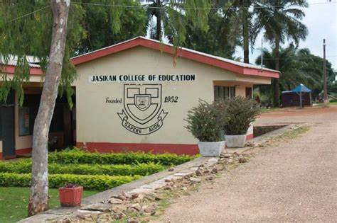 Students of Jasikan College of Education protest over poor quality of food