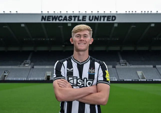 Lewis Hall speaks out after his transfer from Chelsea to Newcastle United