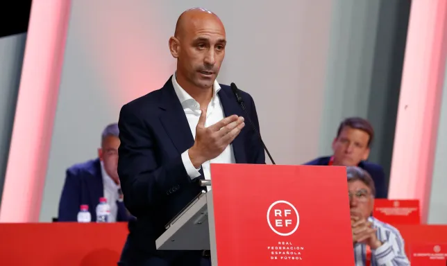 Police arrest Luis Rubiales amid corruption probe